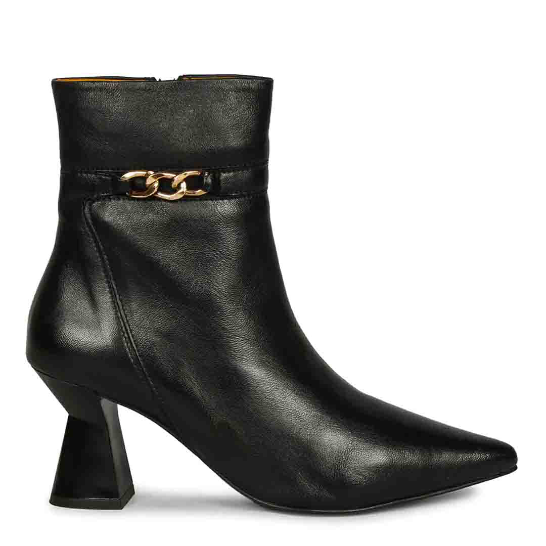 Shop Women's Madelyn Black Leather Front Zipper Pointed Toe Heel