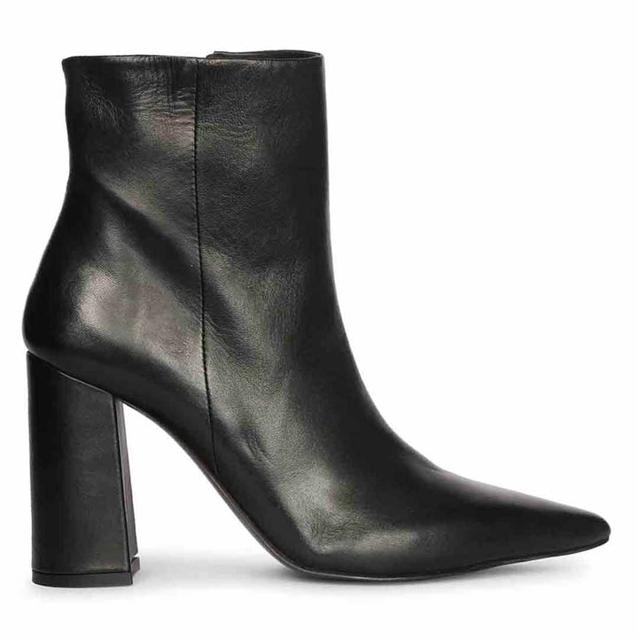 Saint Hana Handcrafted Ankle Boot