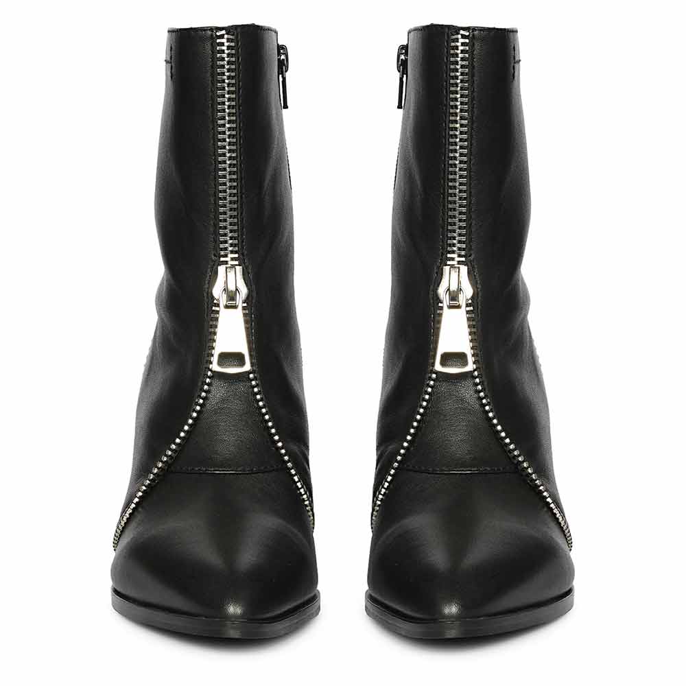 Saint Avia Front Zipper Black Leather Wedge Ankle Boots