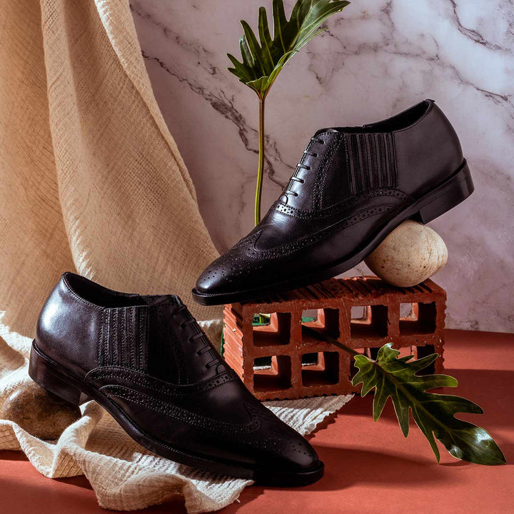 Saint Vincenzo Black Leather Square Toe Lace Up Décor Shoes