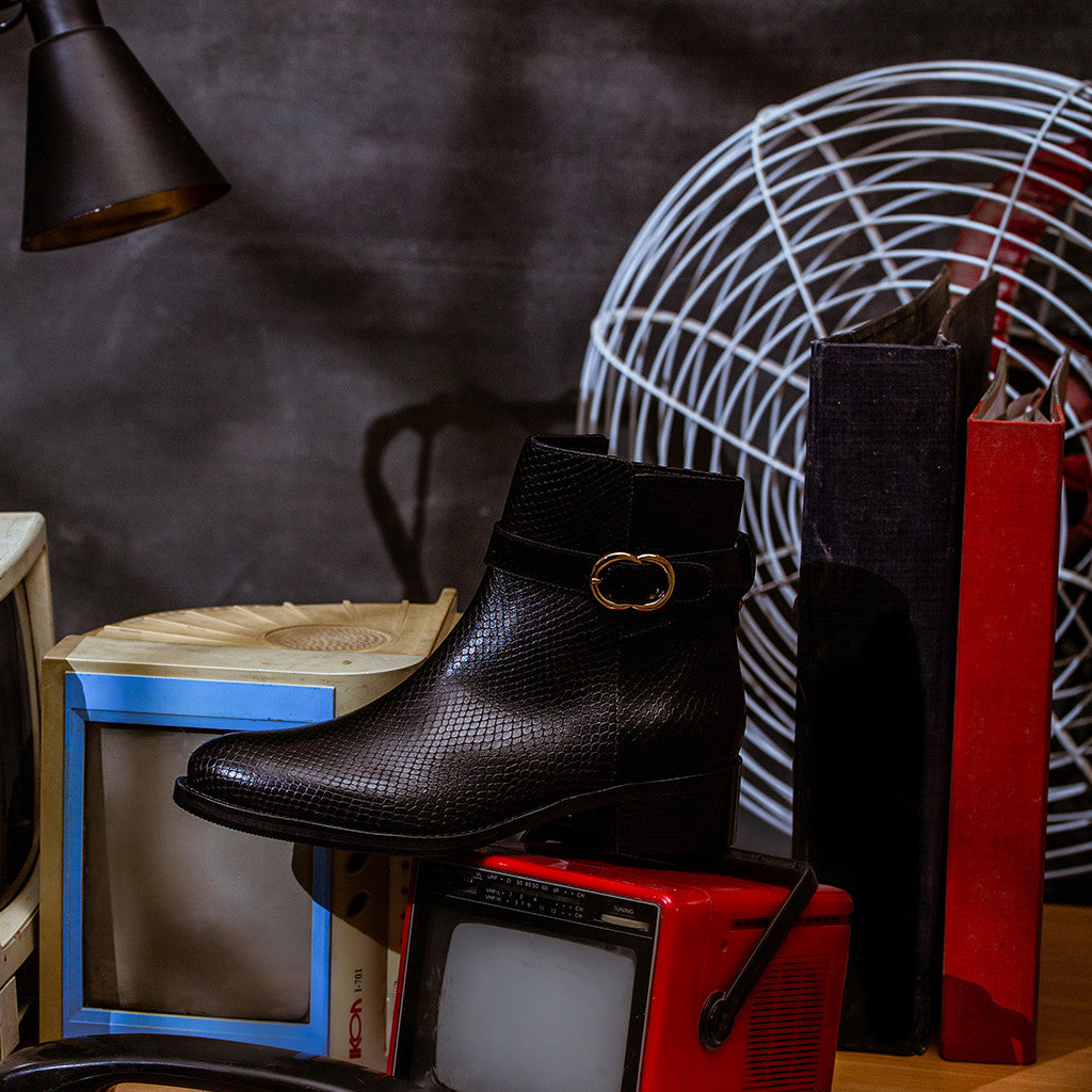 Saint Eleanor Black Leather Handcrafted Side Zippers Ankle Boots