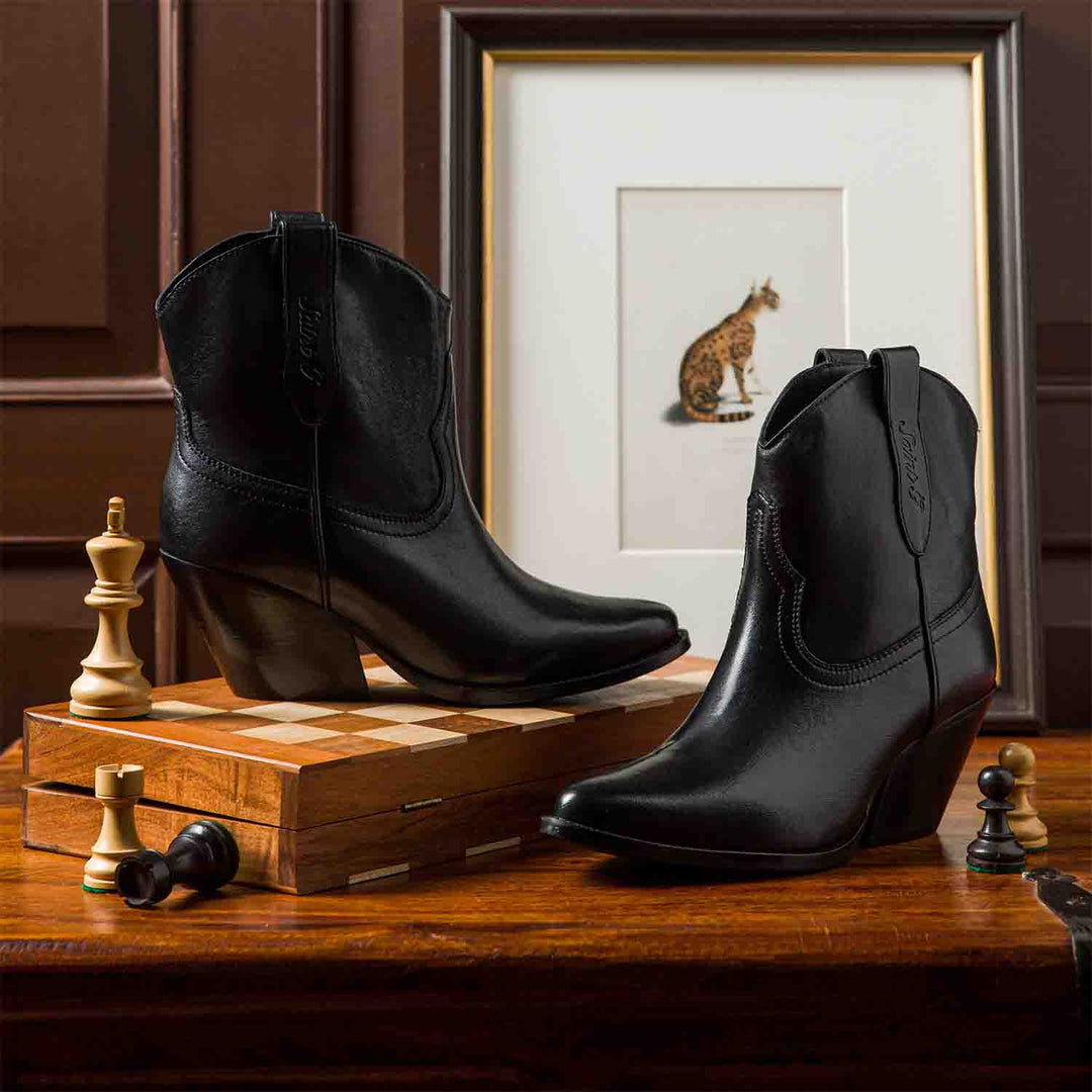 Saint Giulia Black Leather Handcrafted Ankle Boots