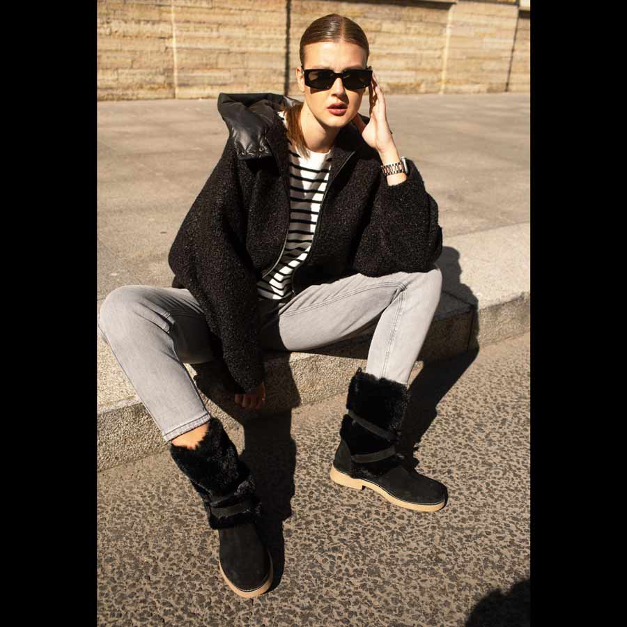 Saint Snövella Black Suede Leather Fur Boots