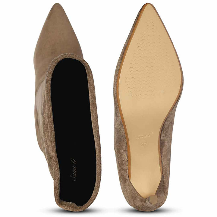 Pair of brown pointed-toe shoes