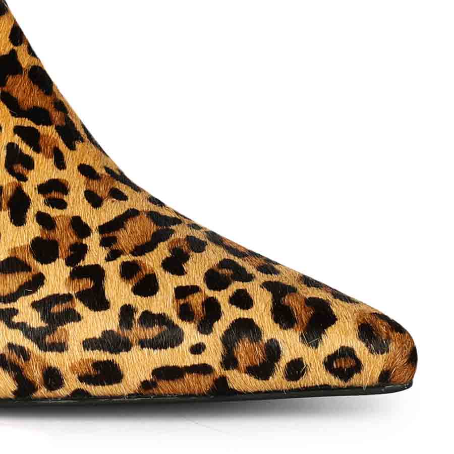 Saint Oriana Leo Print Leather Ankle Boots