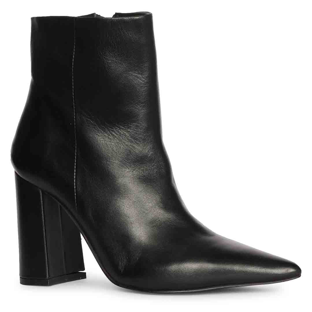 Saint Hana Handcrafted Ankle Boot