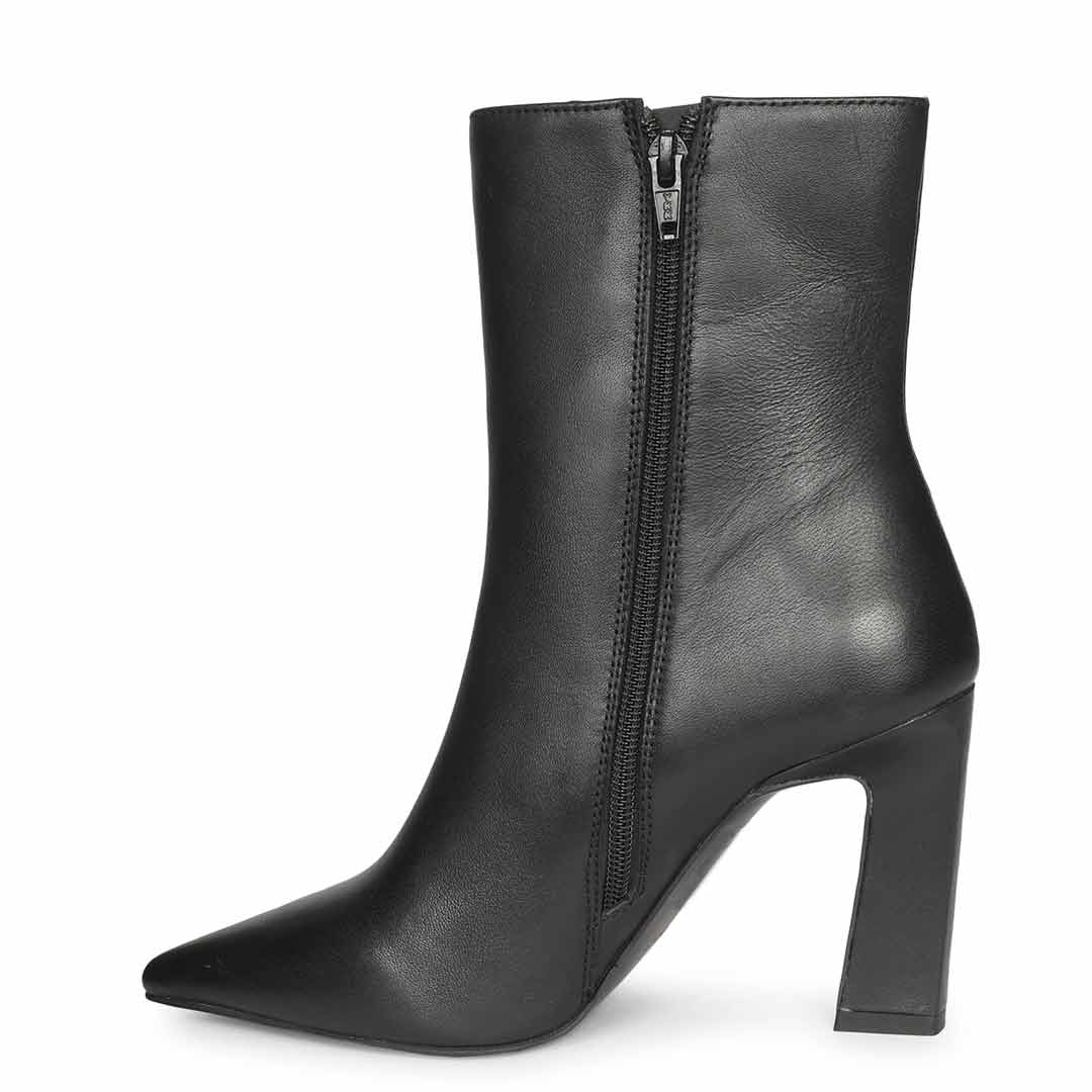 Saint Romane Black Leather Flared Block Heel Ankle Boots