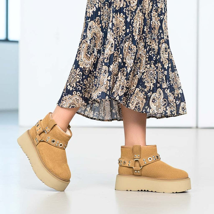 Saint Nivelle Tan Suede Leather Fur Lined Platform Boots