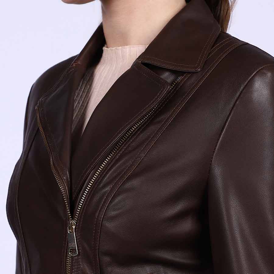 Close-up of notched collar and zip on Saint Ginevra brown leather jacket UK