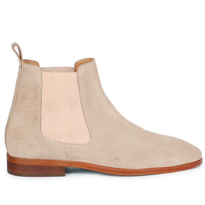 Saint Grimoald beige suede chelsea boots men – right angle view