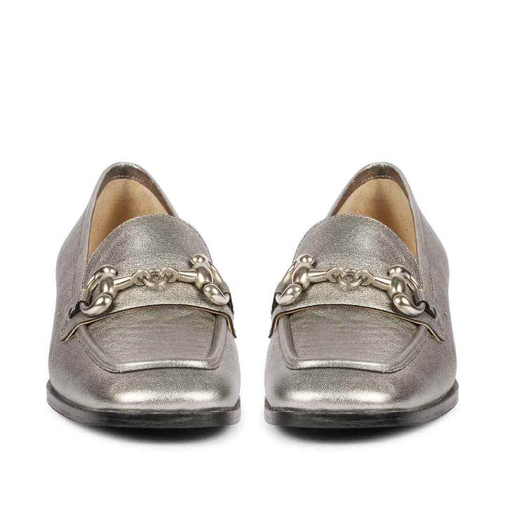 Women's gunmetal metallic leather horsebit moccasins, ladies toe front view – best UK