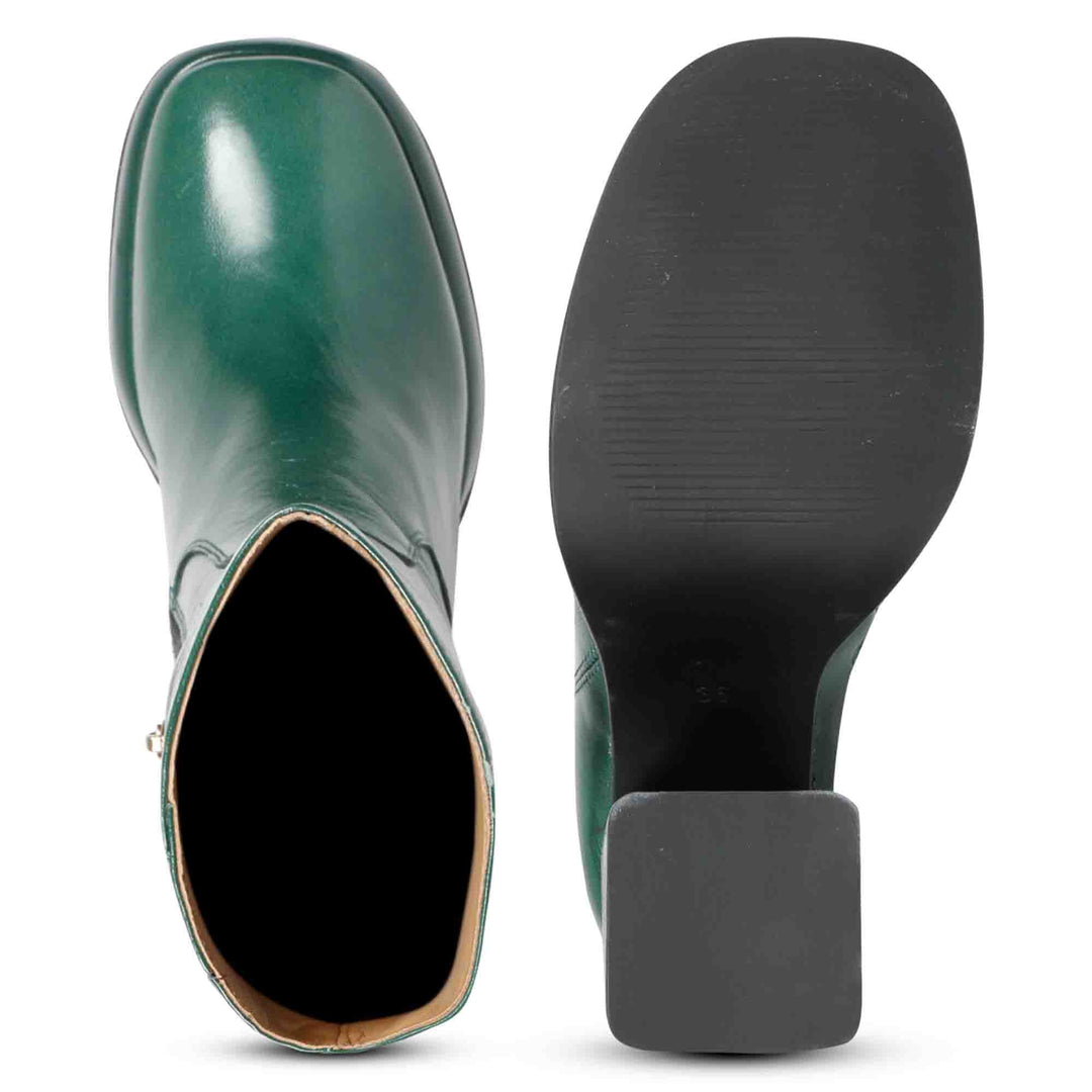 Saint Jolene green patent leather boots, interior and sole view
