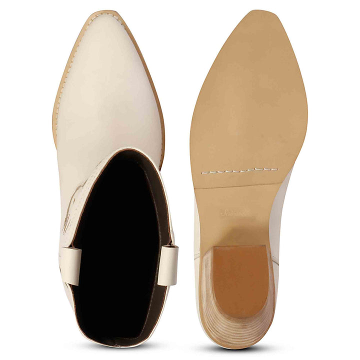 Saint Martina off white cowboy boots, interior and sole view