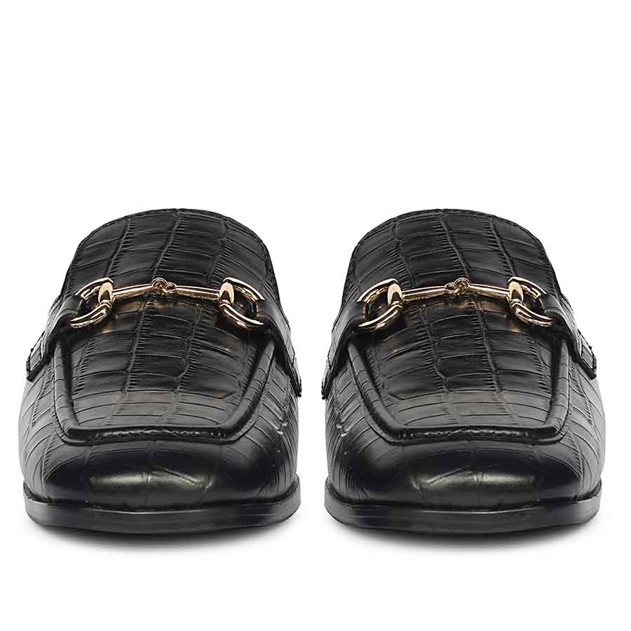 Women's croc-embossed black leather horsebit moccasins, ladies toe front view – best UK
