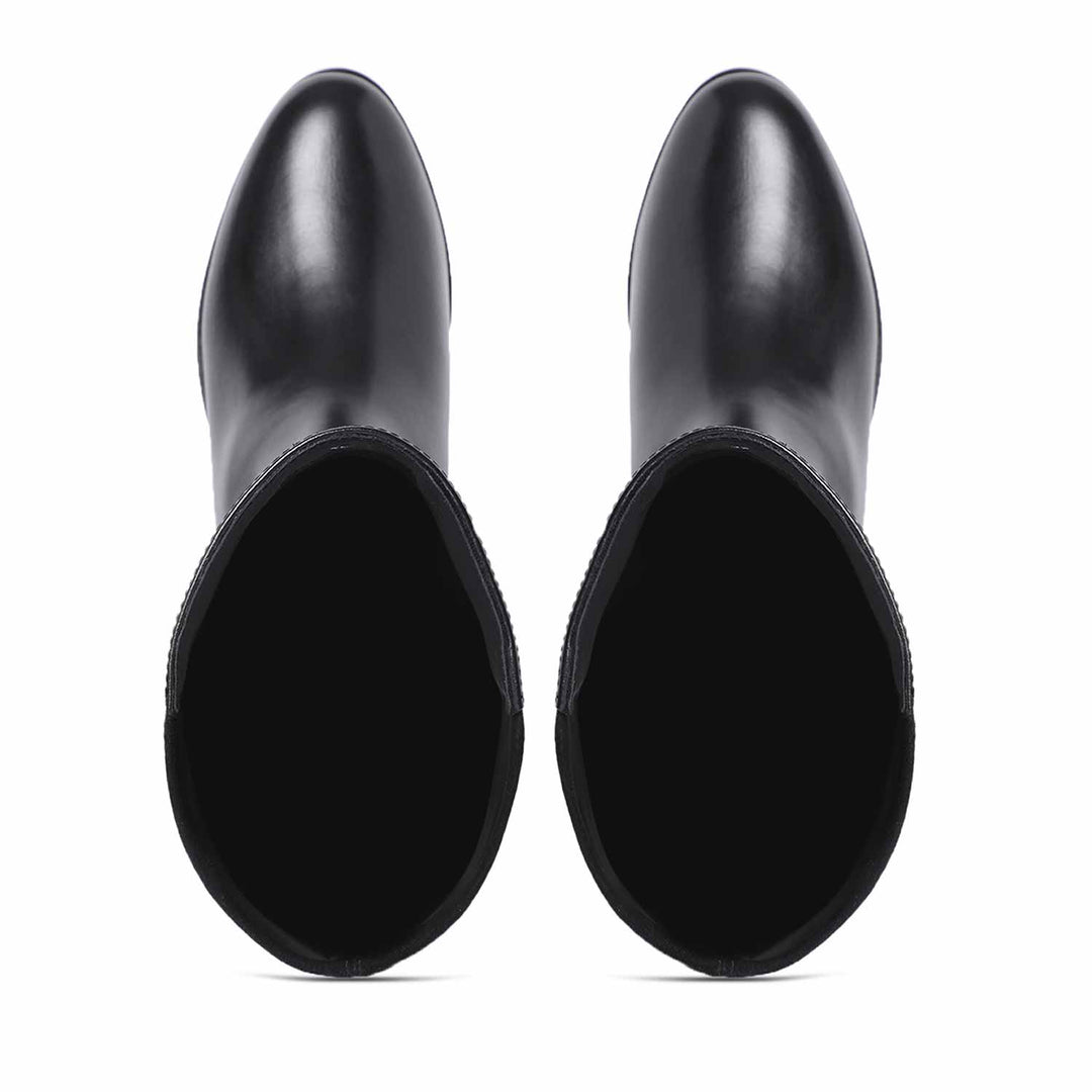 Saint Serafina black leather knee high boots, top-down view of toe and sole