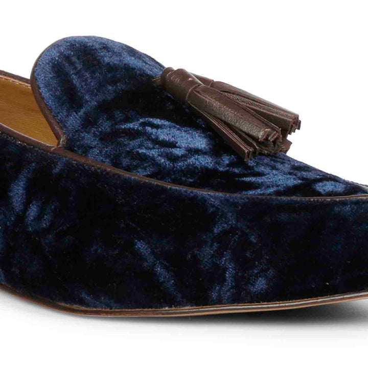 Best women's navy blue crushed velvet tassel loafer moccasins, ladies texture detail view, UK