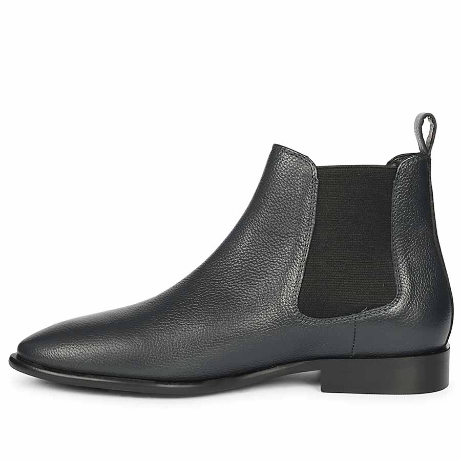 Saint Tomas navy leather chelsea boots for men – right angle