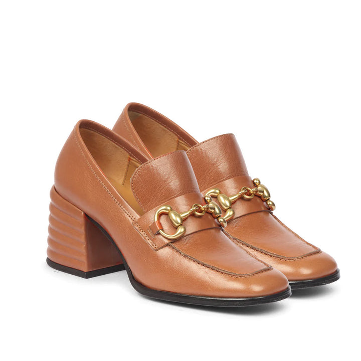 Best Ladies cuoio leather horsebit loafer pumps for women, angled pair view, UK