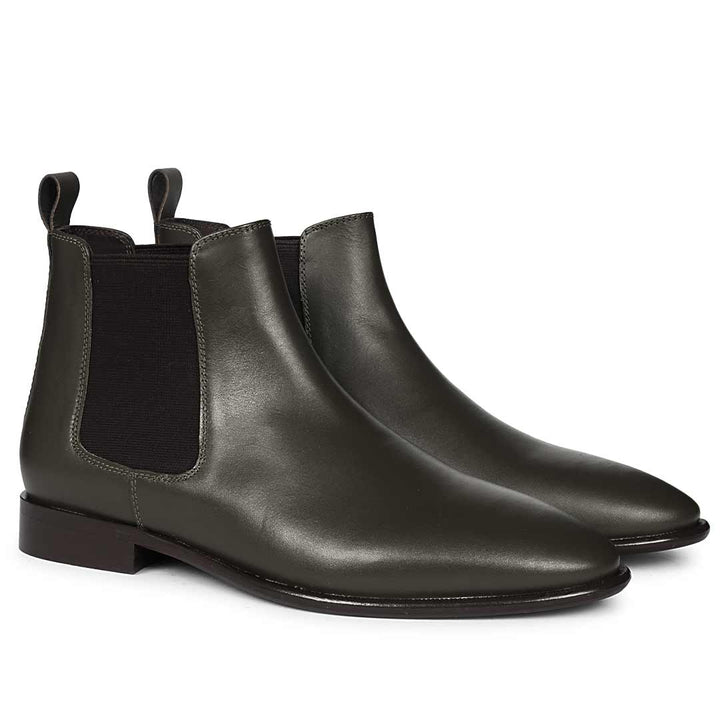 Saint Vittorio olive premium mens chelsea boots uk – pair angle view