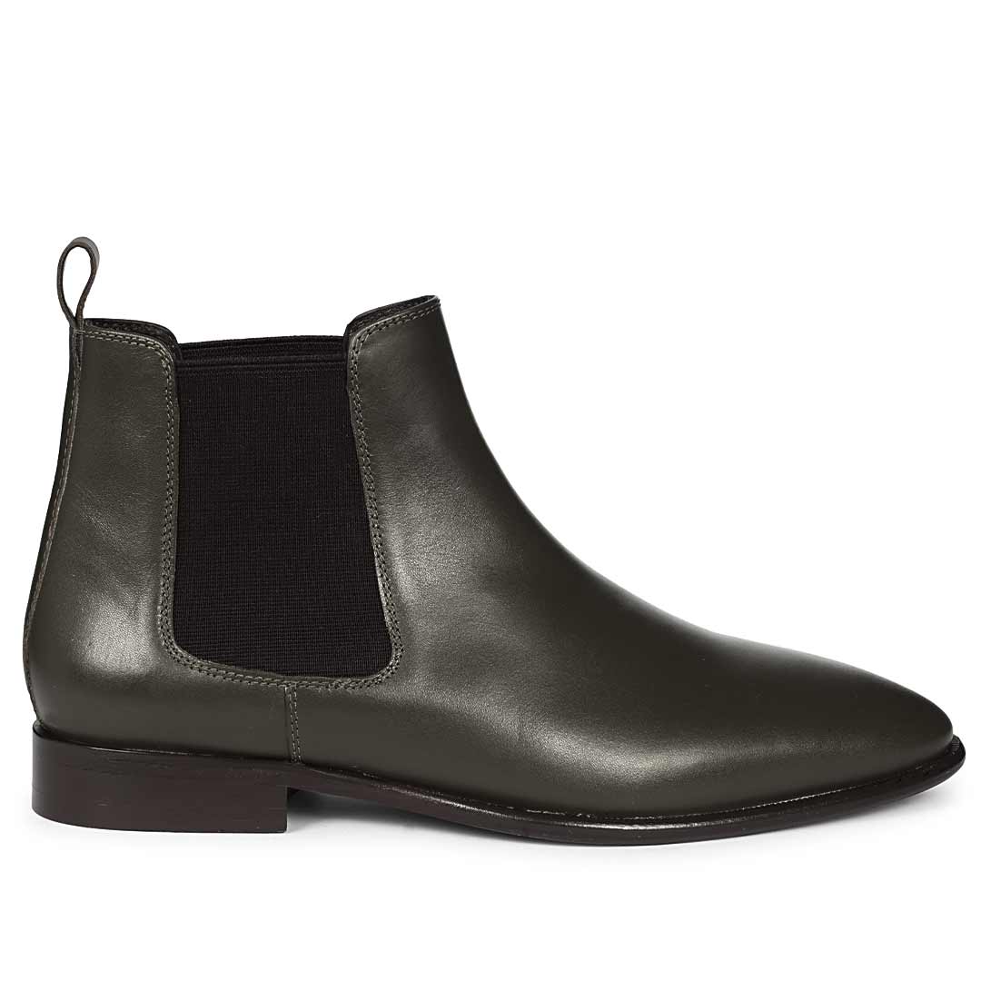 Saint Vittorio olive crust leather chelsea boots men – side view