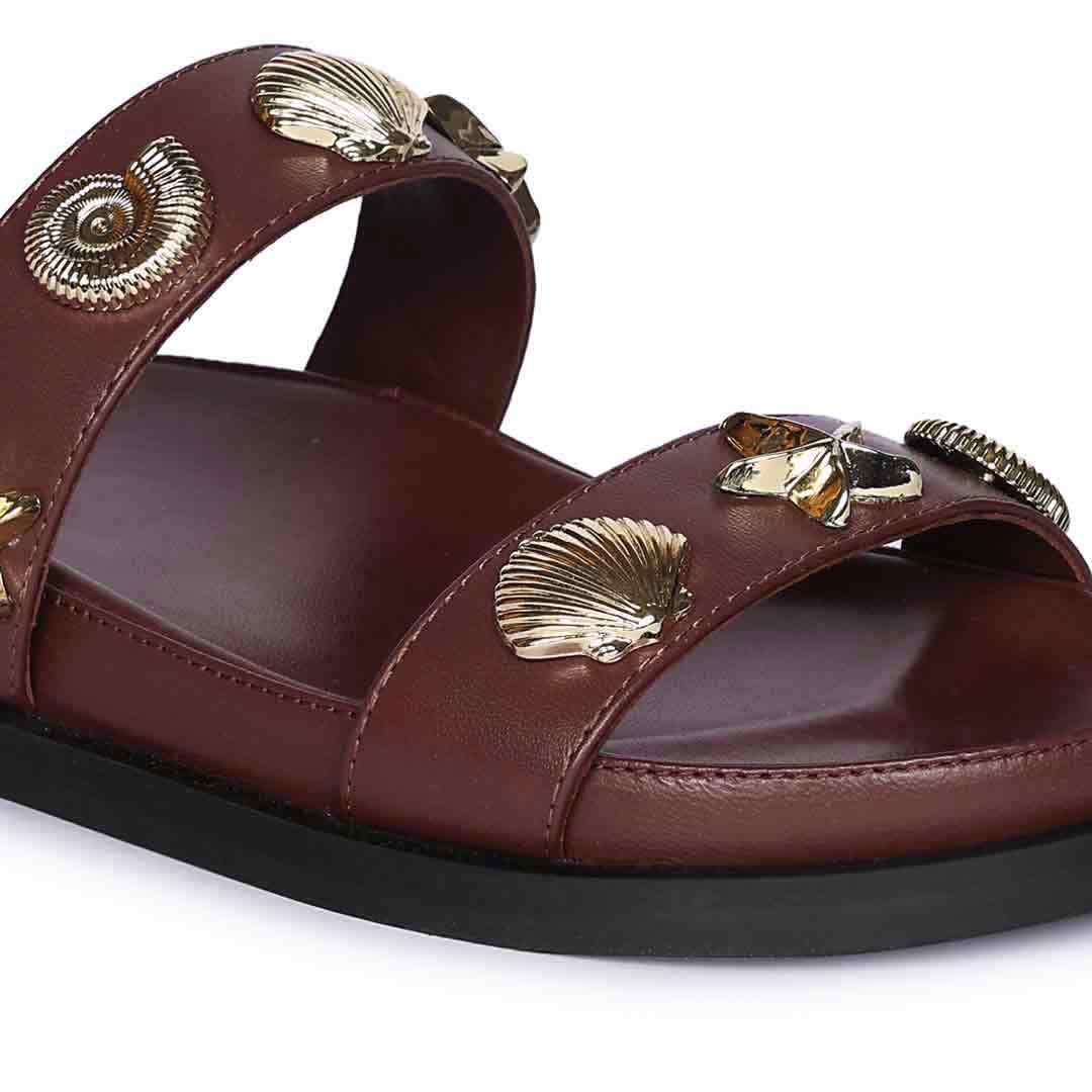 Saint Hallie brown leather seashell-studded footbed sandal, detail