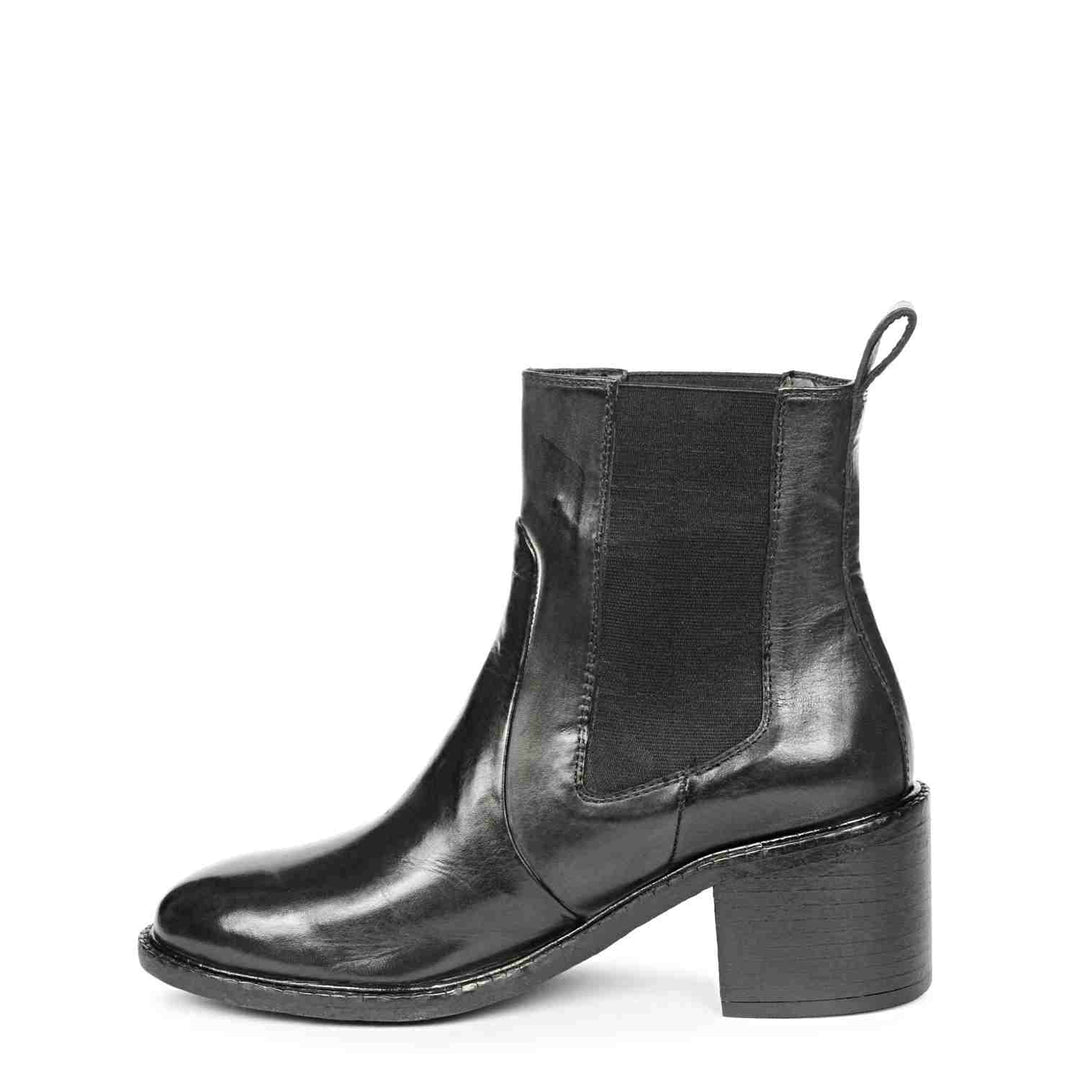 Saint Niamh Black Leather Washed Ankle Boot