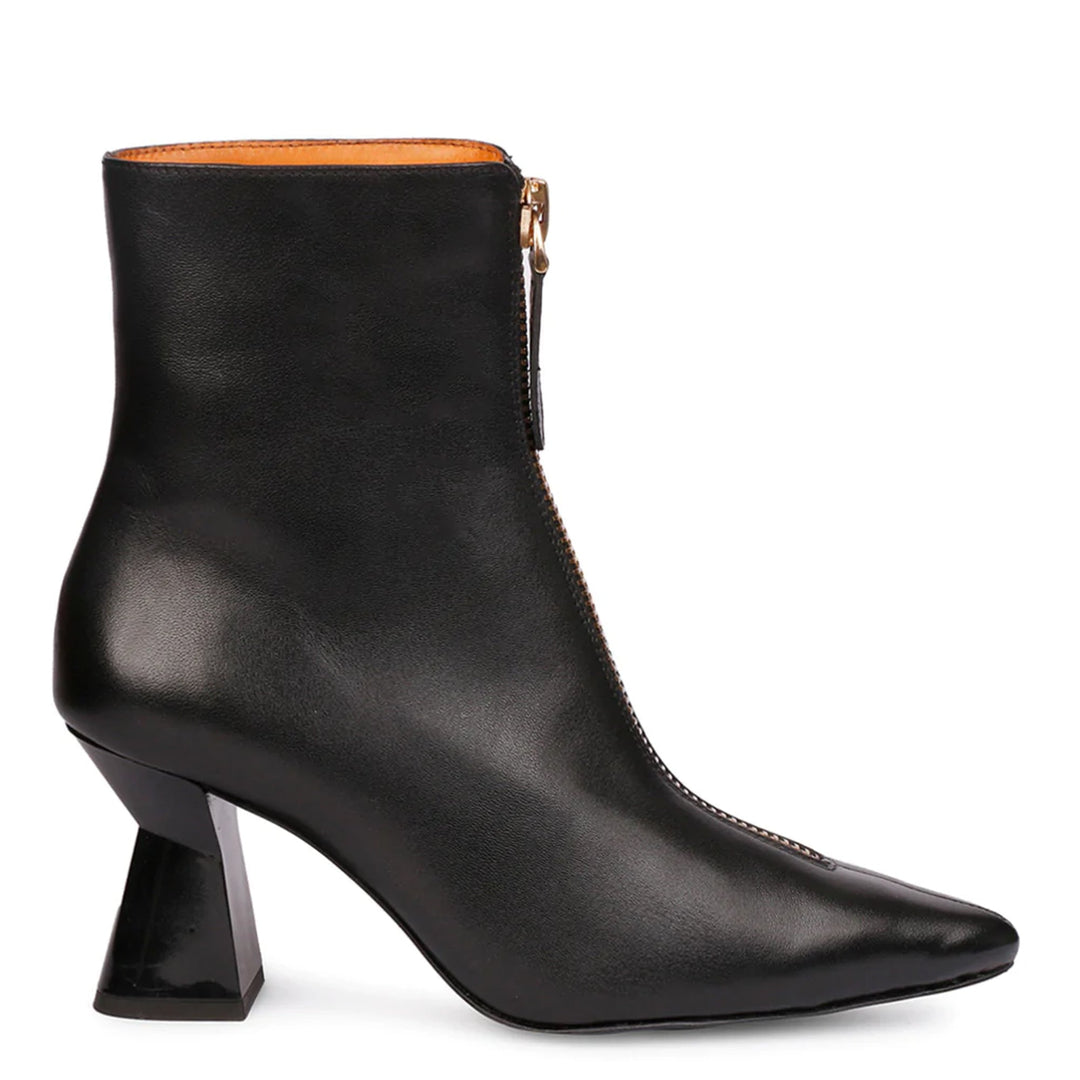 Saint Rose Black Leather Front Zipper Pointed Toe Heel Boots
