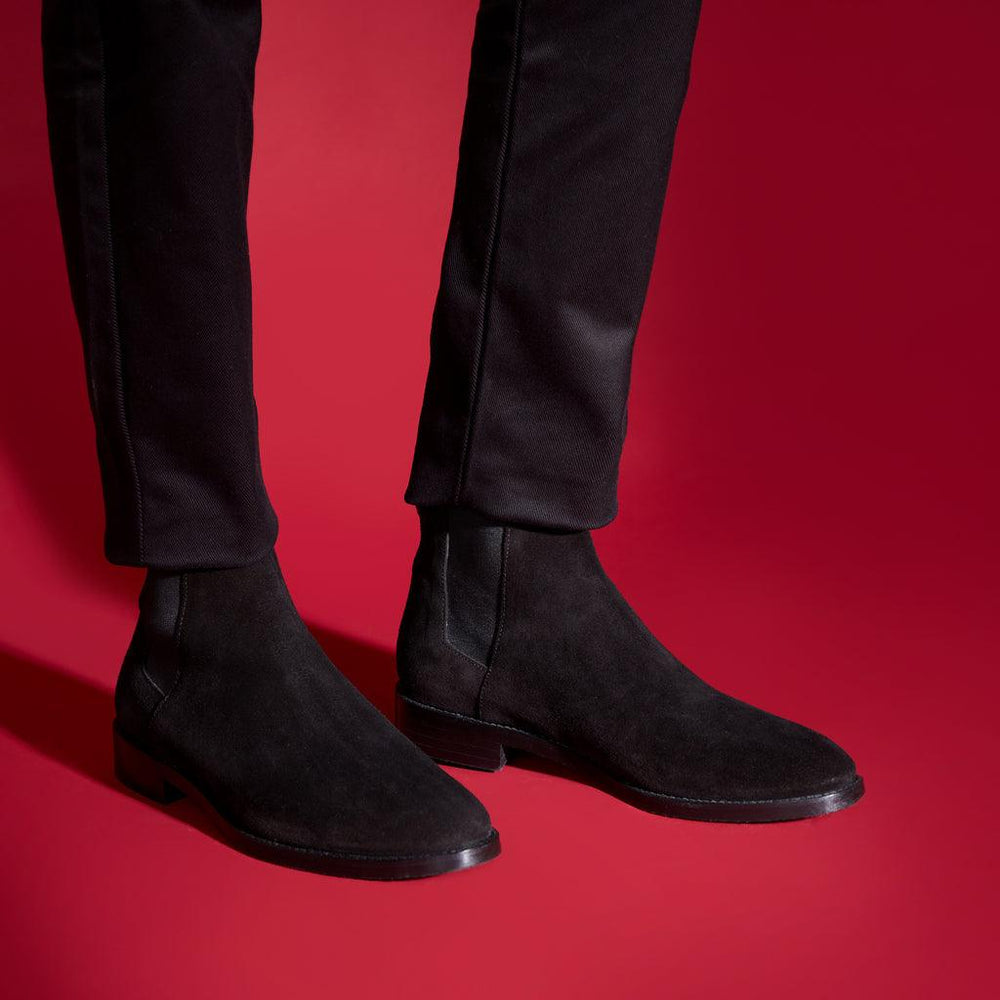 Saint Grimaldi mens chelsea boots black suede – lifestyle shot