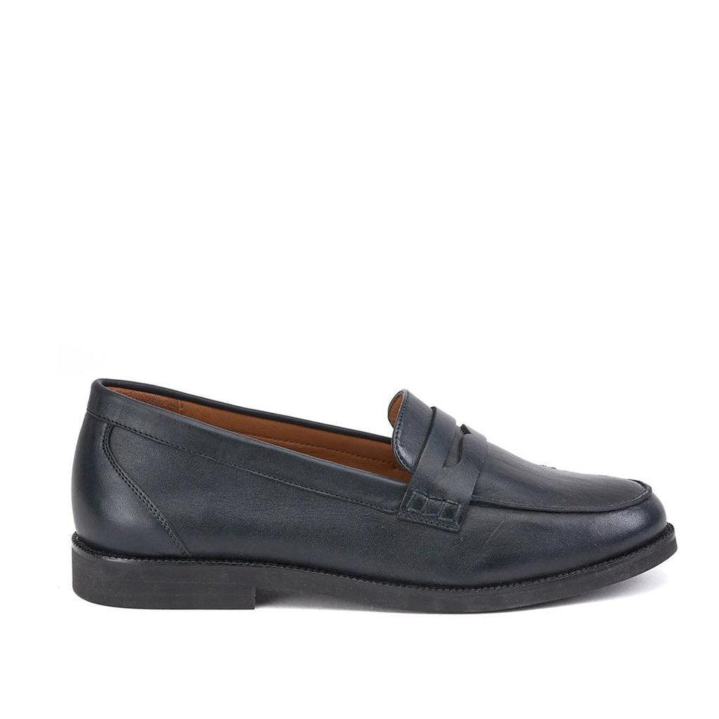 Dark Navy Leather Shoes mocassins for women
